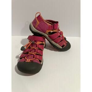 Girls size 2 keen pink sandals